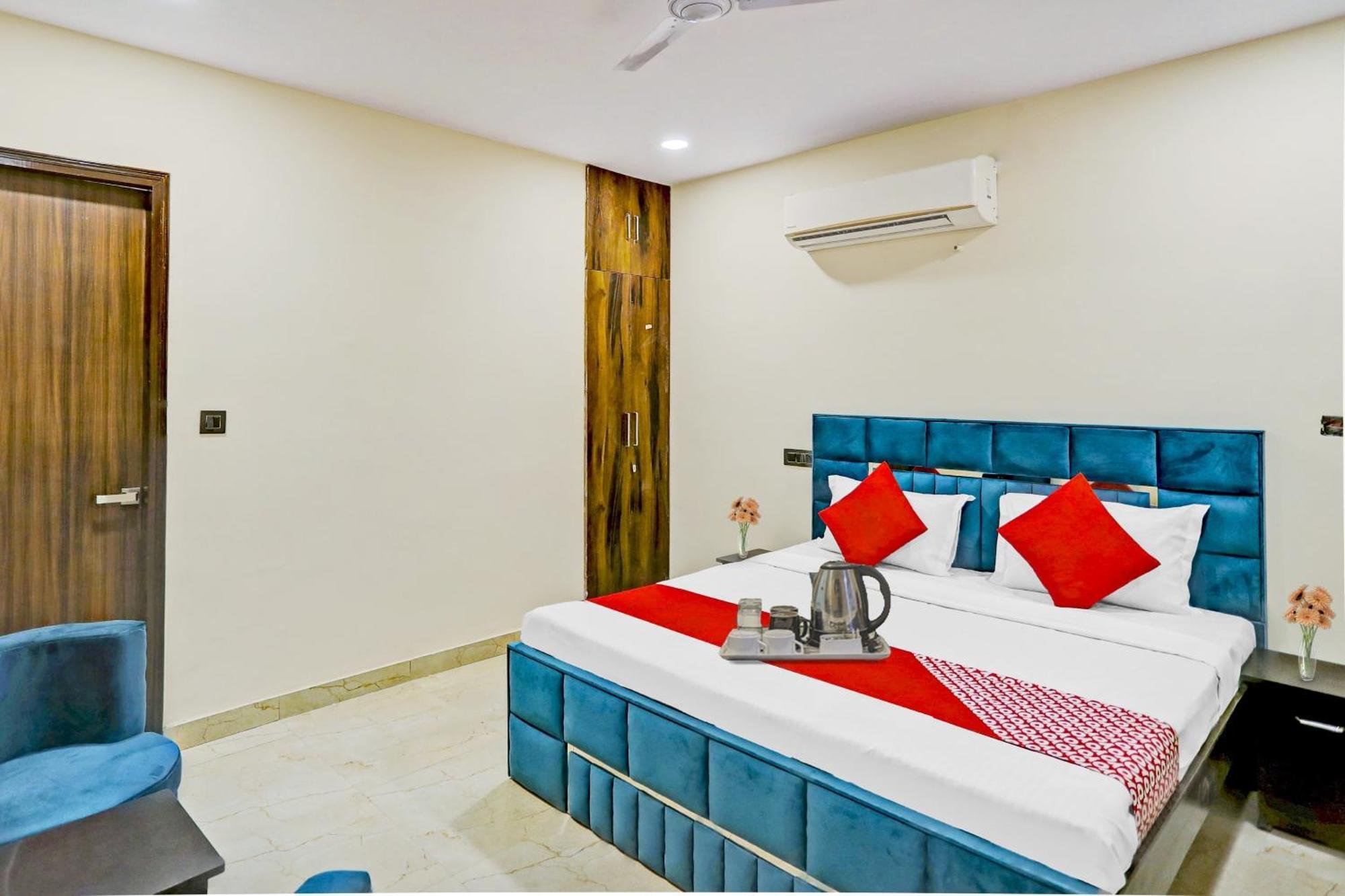Hotel O Royal Lotus Stay Near Ip Extension Metro Station Nova Deli Exterior foto