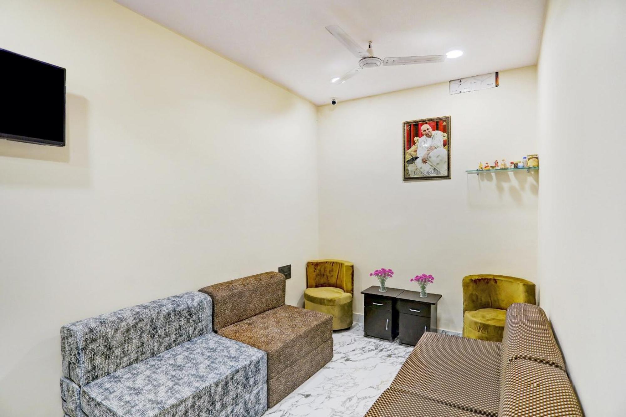 Hotel O Royal Lotus Stay Near Ip Extension Metro Station Nova Deli Exterior foto