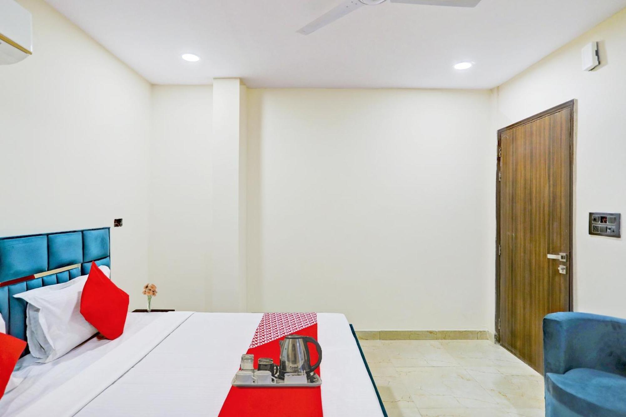Hotel O Royal Lotus Stay Near Ip Extension Metro Station Nova Deli Exterior foto